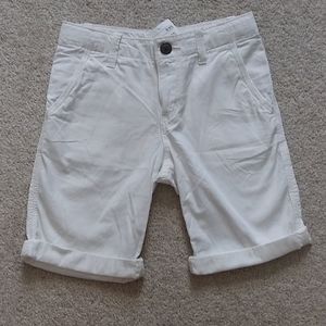 💎NEW! H&M Girls White Jean Shorts size 7